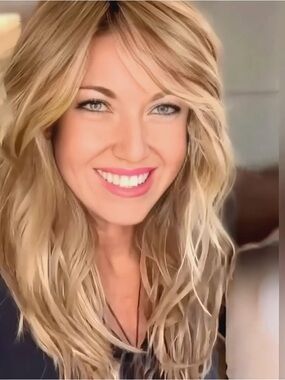Layered Blonde Women's Wig - Soft Natural Blonde